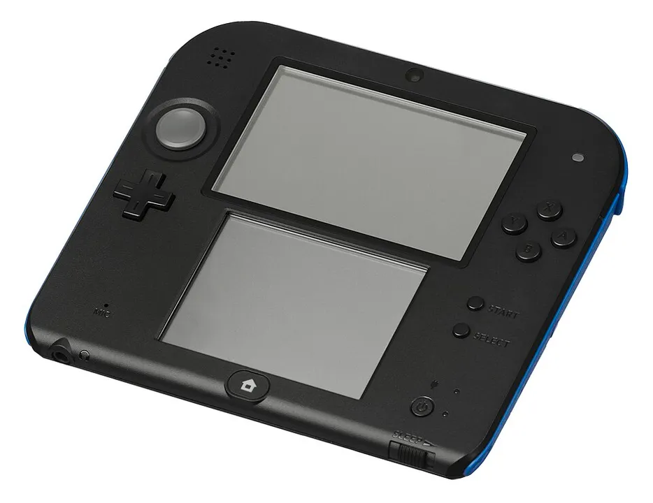 Nintendo 2DS hardware shown in the reference photograph