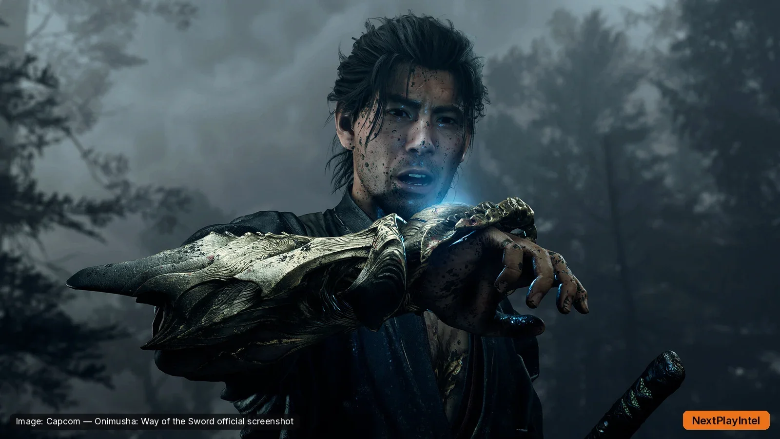 Onimusha: Way of the Sword official screenshot of the samurai hero with a glowing gauntlet in a dark forest